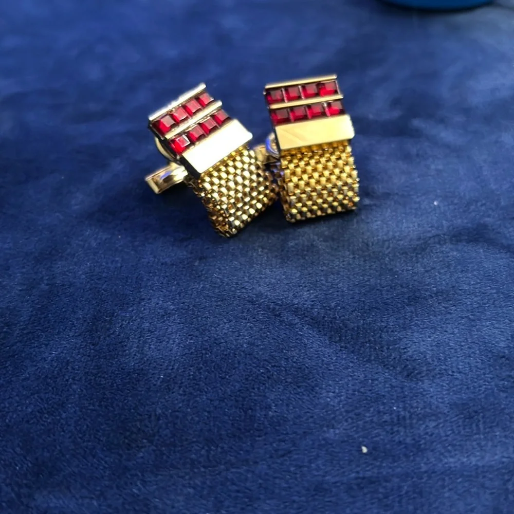 💋Gold and Red Cufflinks❤️